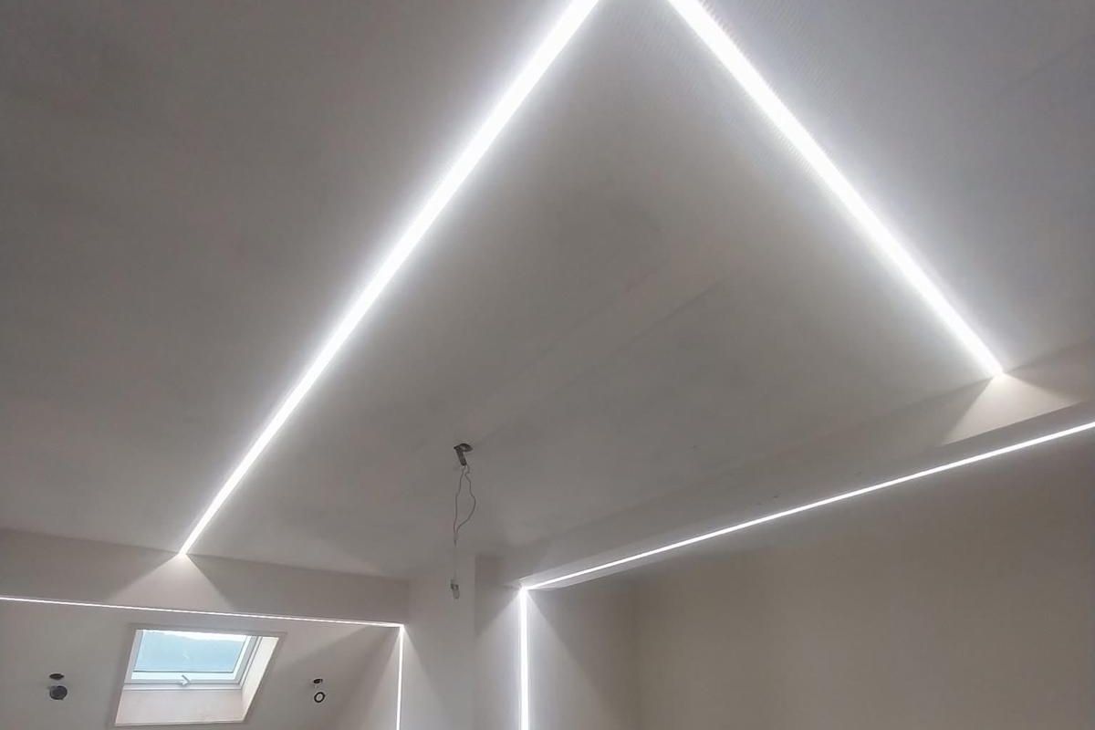 Plafond en placo avec éclairage LED intégré